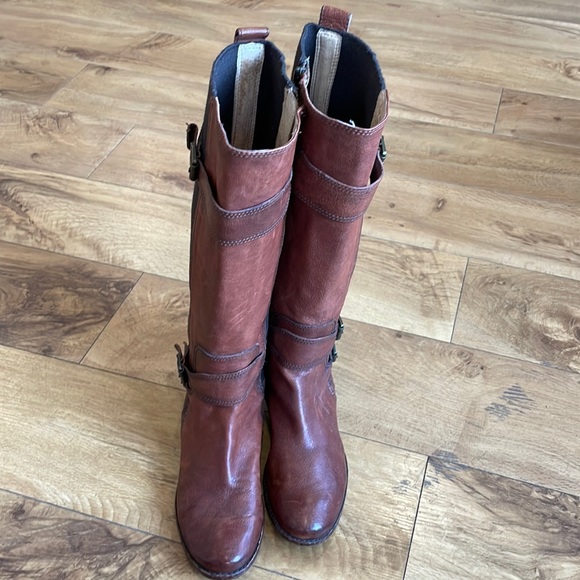 Frye Shoes - Frye redwood leather and brown stretch fabric riding boots. Size 7